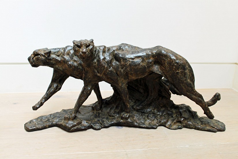 DYLAN LEWIS, S395 Stalking Cheetah Pair I Maquette
Bronze