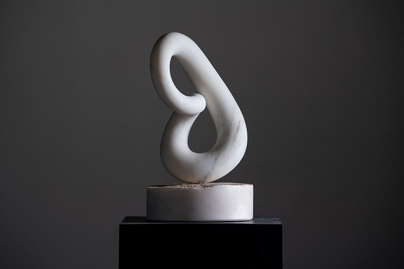 WILLIAM PEERS, Perlita
Portuguese Marble