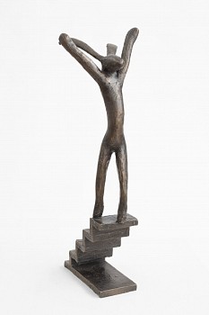 guy du toit showman hare on stairs ed 1 of 1 bronze 35.5 x 11 x 13 cm c liz whitter