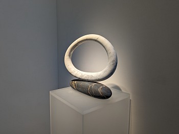Kerron, Carrara marble, 39 x 39 x 6 cm