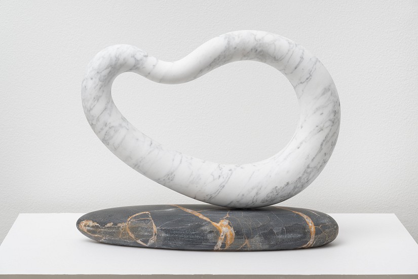 WILLIAM PEERS, Orgos
Carrara marble