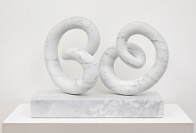 William Peers, Forelle, Carrara marble, 46 x 62 x 25 cm Damian Griffiths
